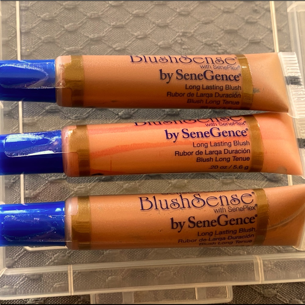 Senegence Blush Sense NWOT all sealed